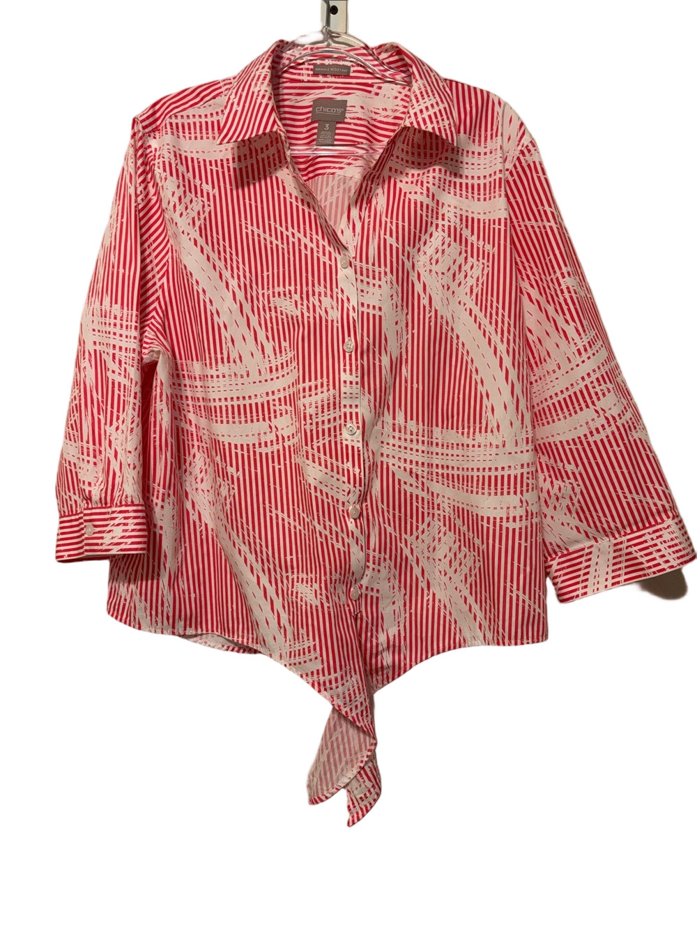 🎼Chico's red & White Tie-Front Button-Down Shirt size 3 GUC wrinkle resistant
